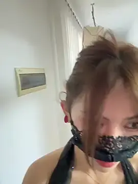 Stripchat Live Sex Cam of Selenaaaaa-