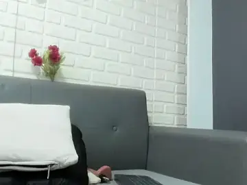 Stripchat Adult Webcam of karina_gomez_18