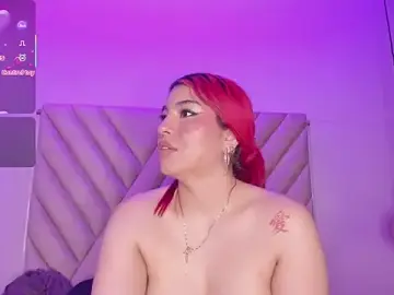 Stripchat Watch Live Sex Cams of EmmaSwift_