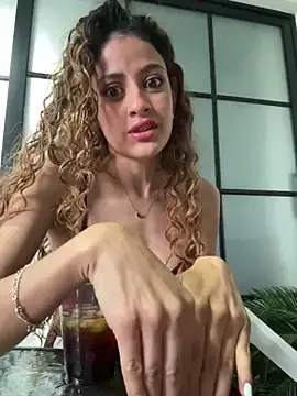 Stripchat Live Sex of alana15