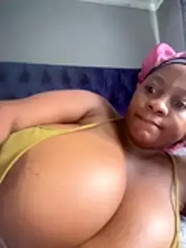 Stripchat Live Sex of Chubbykarisma27