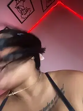 Stripchat Live Porn of Emma_Brown_12