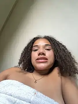 Stripchat Sex Cam of Bombomziin