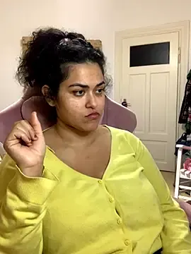 Stripchat Live Sex Cam of Curvydesifromgermany