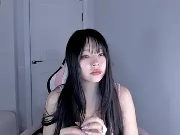 Stripchat Free Porn Cam of hee_young11