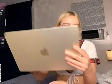 Stripchat Live Sex of MelodyImam