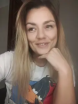 Stripchat Adult Webcam of KrissSexi