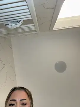 Stripchat Nude Webcam of KirstieVegas