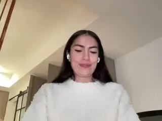 Xlovecam Watch Live Sex Cams of BellaStonee