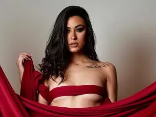 Xlovecam Live Sex Cam of PrettyLiaa