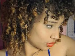 Xlovecam Free Live Porn of NaomiMoss