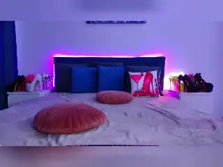 Xlovecam Free Porn Cam of MoniqueBliss