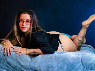 Xlovecam Live Porn of CleareRems