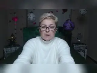 Xlovecam Live Sex Cam of EmiliaGree