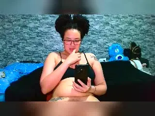 Xlovecam Free Porn Cam of IrySunshine