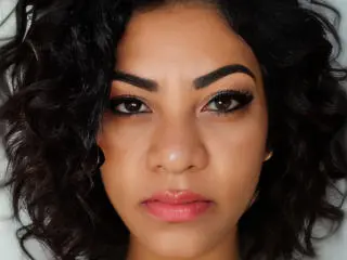 Xlovecam Sex Cam of JohanaCarri