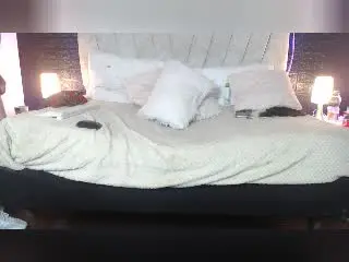 Xlovecam Adult Video Chat of PerlaAndCeleste