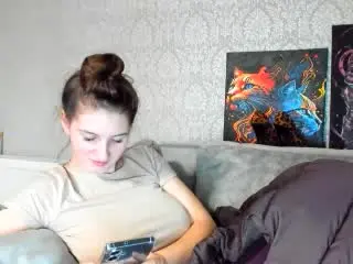 Xlovecam Best Webcam of Millania