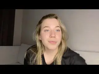 Xlovecam Best live sex cam show of EmberSexy