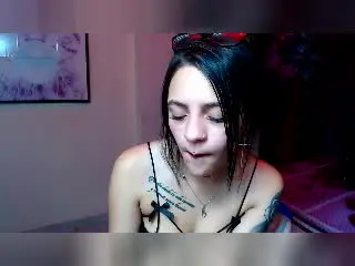 Xlovecam Sex Chat of ViolettaSquirt