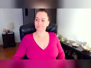 Xlovecam Adult Webcam of MatureGoddess