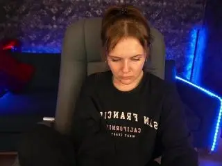 Xlovecam Live Porn of MaribelRiverr